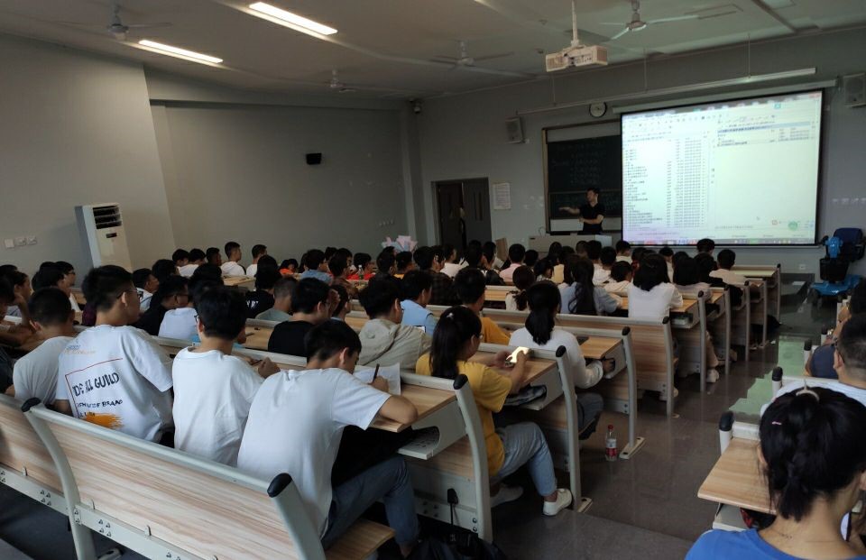 软工3.jpg 软工3.jpg