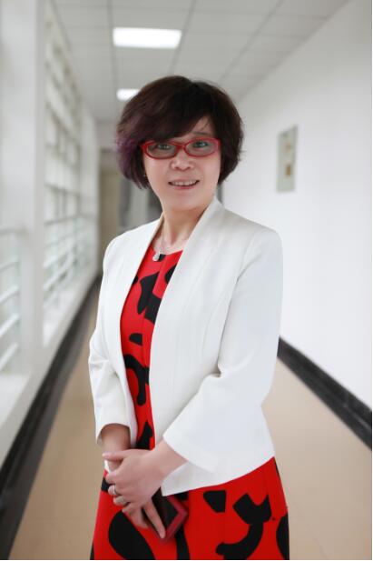 李小玲2.jpg 李小玲2.jpg